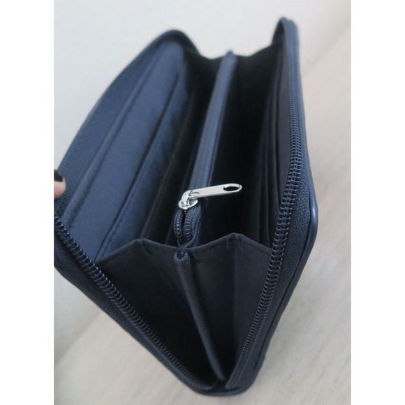 Tommy Hilfiger 69J40699 Women's Navy Signature Flag Zip Around Clutch Wallet $80 - Picture 8 of 8